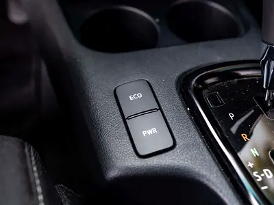 صورة 14 لـ 2023 Toyota HILUX