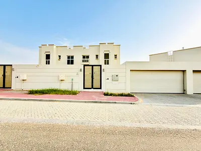 Luxury 3BR + Maid Villa | Private Garden | Walking Tracks | like new | AED 110K