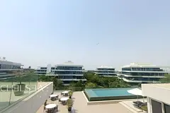 POOL VIEW | LARGE BALCONY | PREMIUM COMMUNITY