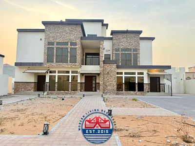 Beautiful 6 Master Bedrooms, Majlis, Hall, Maid Room Villa
