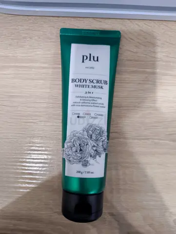 PLU Body Scrub White Musk 200g