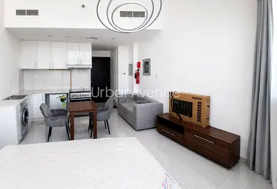 Spacious Unit | Furnished | Vacant
