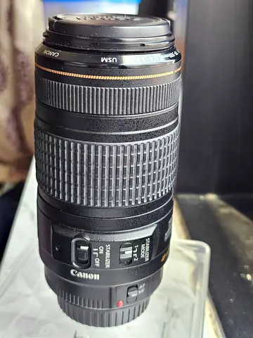 CANON 70-300mm f/4-5.6 Zoom Lens
