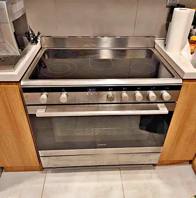 Siemens stainless steel electric cooker with ceramic hob and oven