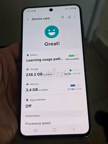 Samsung S21 FE 5G Sim lock 
256GB/8GB 
Has some Scratches apart of that all okay 
Final Price 350 no