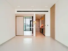 MOVE IN READY | HIGH ROI | MID FLOOR