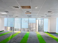 Vacant Office | Corner Unit | Close to Metro