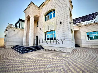 Architectural Masterpiece|Modern|Renovated|Elegant