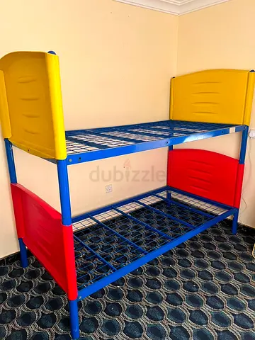 Sturdy Metal Bunk Bed – Great Condition + FREE Mattresses & Bedsheets!