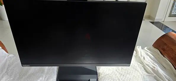 Used 23.6 inch 2023 LENOVO AIO - Brand New - Open Box Sale