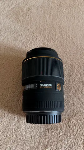 Sigma 105mm f/2.8 DG Macro Lens (for DSLR) - Good Condition