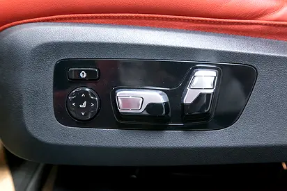 صورة 15 لـ 2025 BMW XM