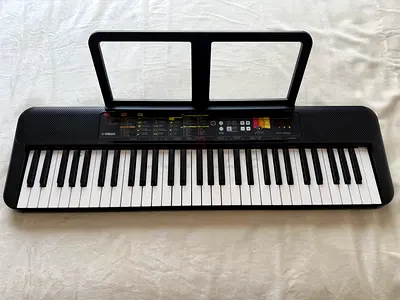 Electronic Keyboard Yamaha