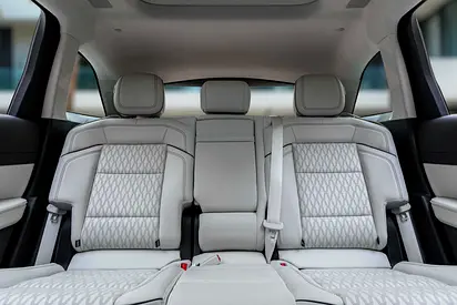 2024 Lincoln NAUTILUS 照片 11