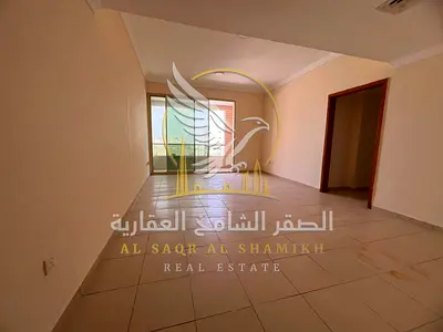 للإيجار السنوي أجمل غرفتين وصالة ببلكونة بإطلالة مباشرة على الشارع العام مع غرفة ماستر وخزائن بالحائط