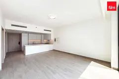 Vacant | Hotel Five View | Amazing Ameneties