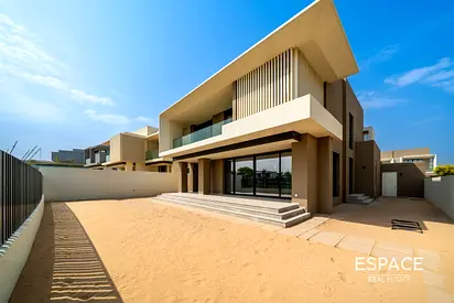 Genuine Resale Lagoon Facing Internal Location
