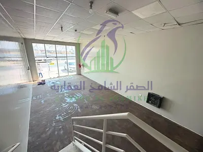 مستودع بميزانين للإيجار في الصناعية 13 بمساحة 1550 قدم مع مكتب وشهر مجاني