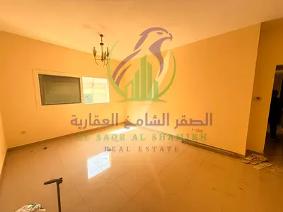 شقة واسعة مكونة من غرفتين نوم للإيجار باركن مجاني وخيارات دفع مرنة وتقع في موقع مميز يوفر سهولة الوصول إلى جميع الخدمات والمرافق الحيوية