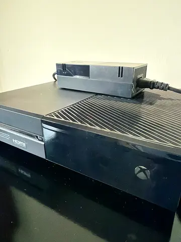 Xbox One console with power brick and HDMI - working condition