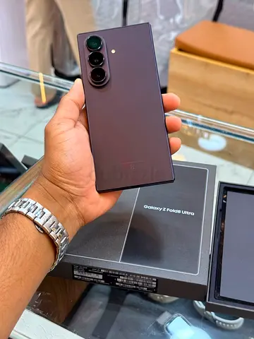 Samsung Z Fold 8 Ultra 512gb Tdra Open box