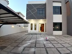 Brand new villa, first occupancy, 4 master bedrooms and maid's room with built-in wardrobes, smart h