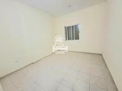 Nice, Clean 2-bed Flat in Shabiya Private Building
