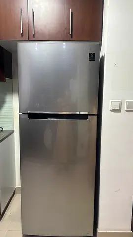LG 2-Door Top Freezer Refrigerator - Silver, with WARRANTY