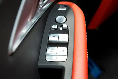 صورة 14 لـ 2025 BMW XM