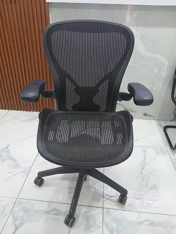 For selling Herman Miller Aeron classic chair type B and C Fully Loaded