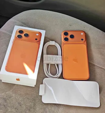 IPHONE 17 PRO MAX COSMATIC ORANGE