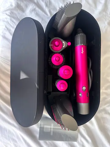 Relocating to London- Dyson Airwrap Complete hair styler set – pink, perfect condition