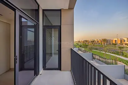 EXCLUSIVE | SINGLE ROW | PRIME LOCATION