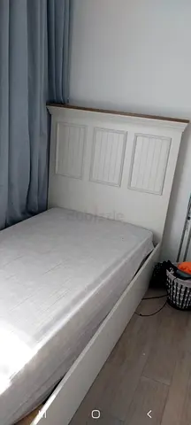 Single bed