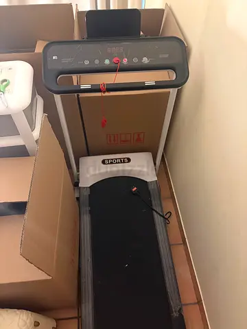 Treadmill for sale 400 aed