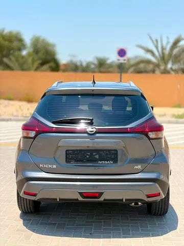 صورة 2 لـ 2022 Nissan KICKS
