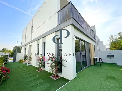 4BR Elan Villa | Garden View | Landscaped Yard