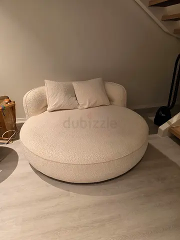 Selling Premium quality Chair