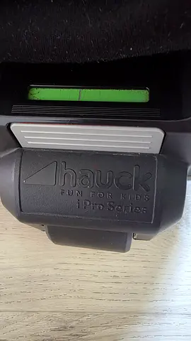 Hauck car seat adapter/clip - in good condition