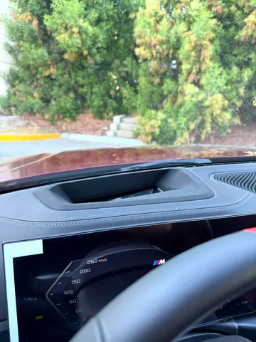 2025 BMW I4 缩略图 19