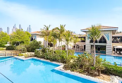 Direct Access to Beach | All Bills Included | Gym