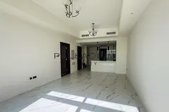 Brand new | Single row | Near tennis court