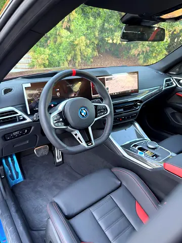 2025 BMW I4 缩略图 12