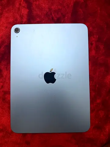 Ipad A16 11 inch 128 gb only 1 month use