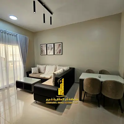 شقه فاخره اول ساكن غرفه وصاله مع بلكونه مفتوحه.عجمان الجرف 2 . مفروش بالكامل للإيجار الشهري✨الإيجار يشمل الفواتير والإنترنت