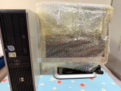 HP desktop Pc available for sale with complete accessories for dhs 200