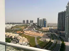 Fully Furnished | Spacious 1br | Mid-Floor
