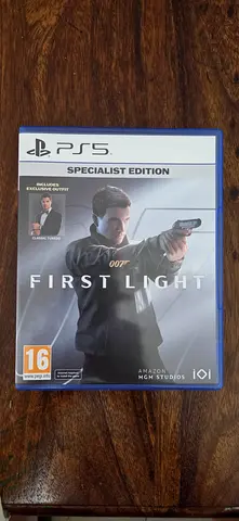 PS5 - 007: First Light (Specialist Edition) - Like New