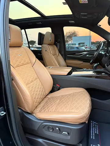 2023 Cadillac ESCALADE thumbnail 9