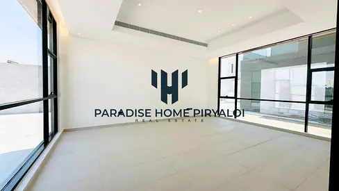 Luxury 1BHK Apartment | Walking Distance to Beach | Ready to Move In